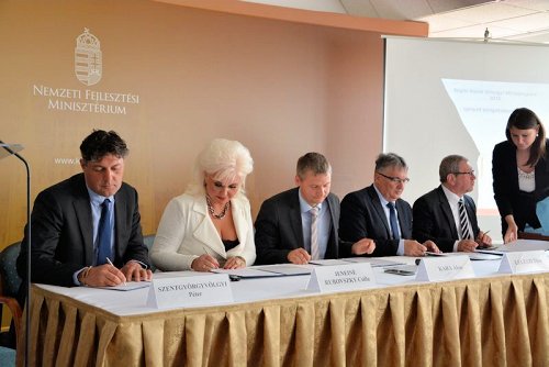 Jeneiné Dr Rubovszky Csilla - Idősügyi mintaprogram infokommunikációs fejlesztése - ünnepélyes sajtótájékoztató