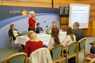 Gyermekvédelmi Fórum 2014. 03. 25. Jeneiné Rubovszky Csilla
